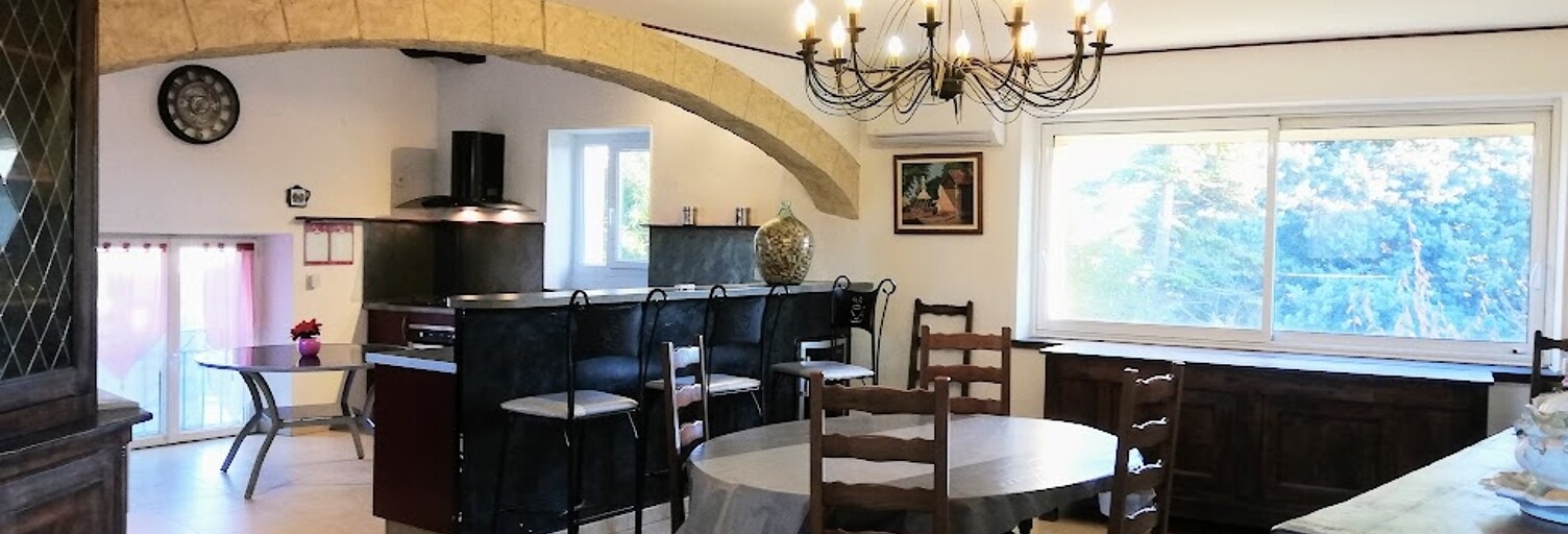 Maison 7 Pièces 186 m² à vendre à Saint-Maurice-sur-Eygues (26110)