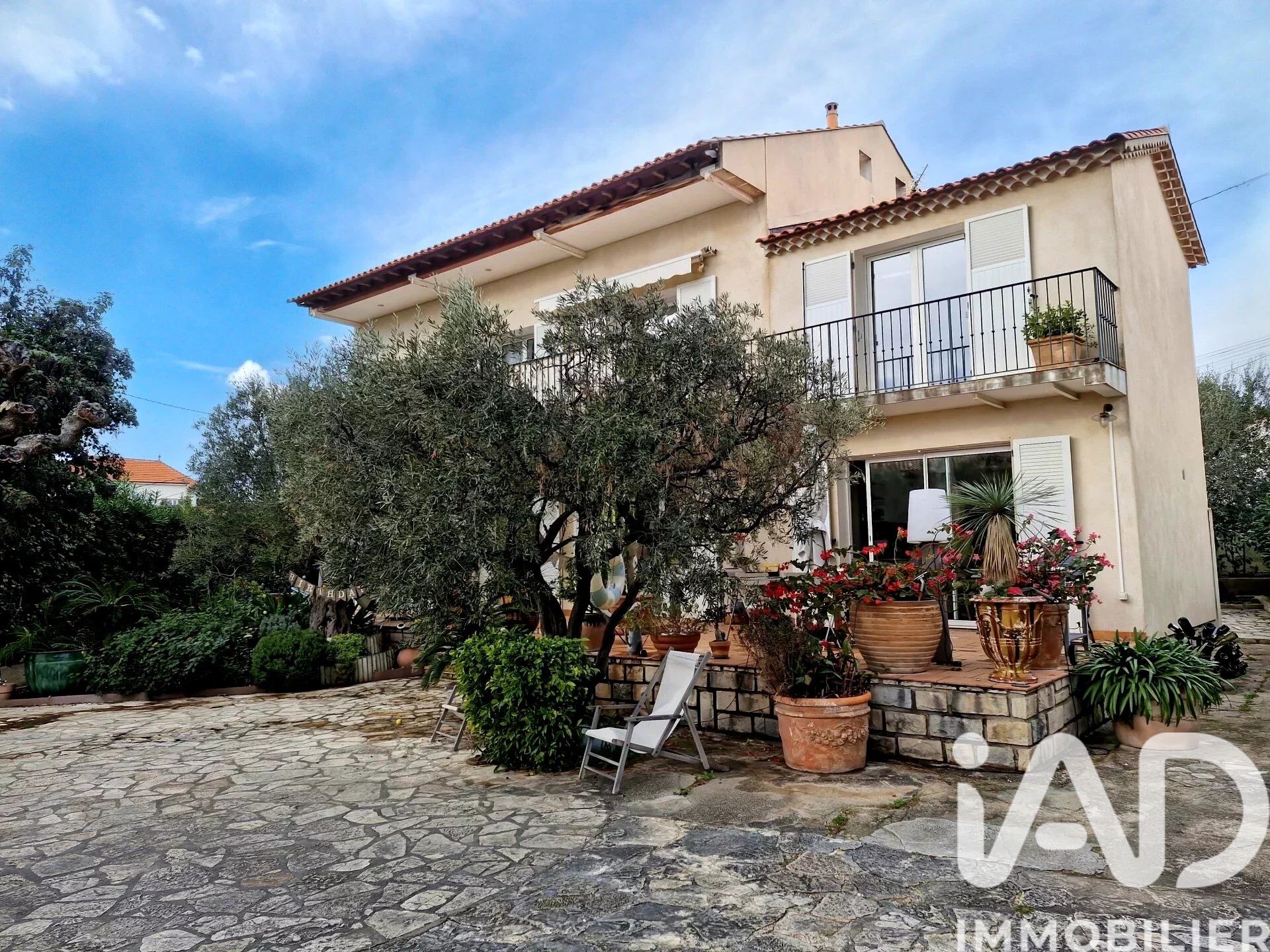 Vente Maison/villa 10 pièces - Photo 2