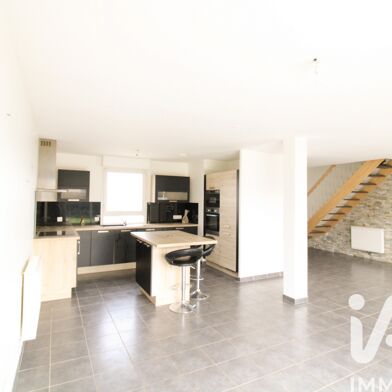 Maison 5 pièces 300000 €