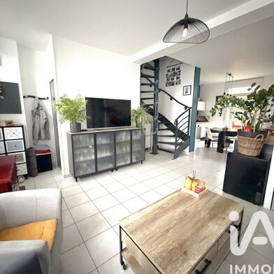 Appartement 3 pièces 208300 €