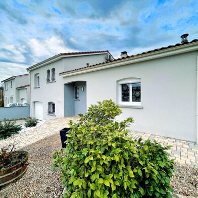 Maison 5 pièces 369000 €