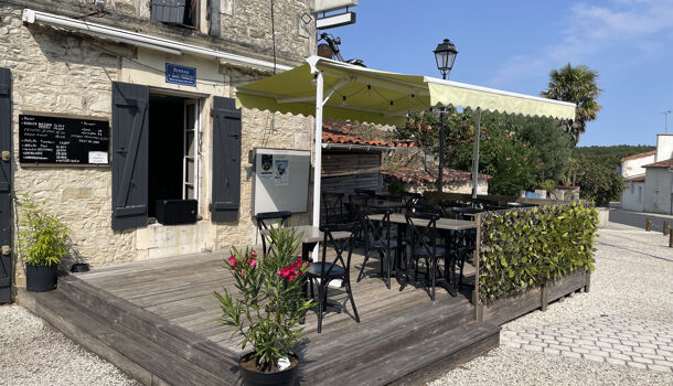 Local commercial  à vendre Bignay 17400