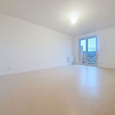 Appartement 3 pièces 795 €