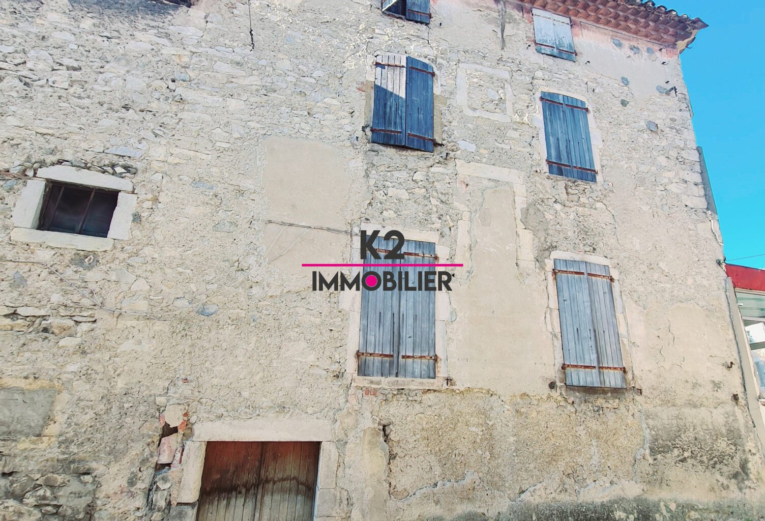 IMMEUBLE - MAISON DE VILLAGE - A RESTAURER - 144 M² + CAVES — photo 1
