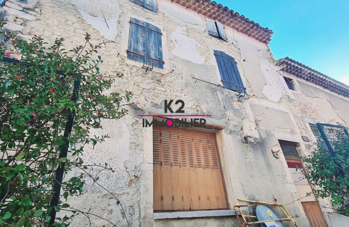 IMMEUBLE - MAISON DE VILLAGE - A RESTAURER - 144 M² + CAVES — photo 3