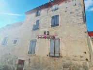 IMMEUBLE - MAISON DE VILLAGE - A RESTAURER - 144 M² + CAVES — photo 4