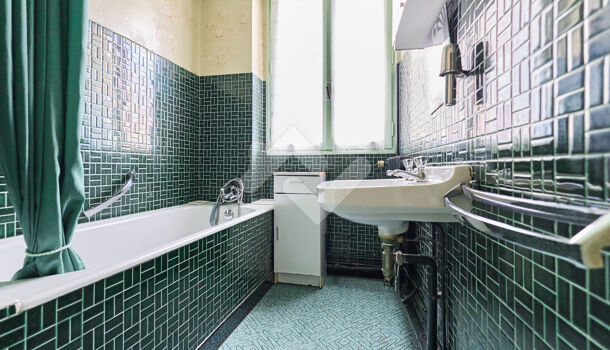 Villa / Maison 10 pièces  à vendre Aÿ-Champagne 51160