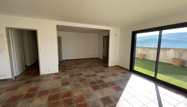 Villa / Maison 4 pièces  à louer Cuges-les-Pins 13780
