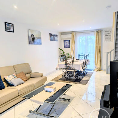 Maison 5 pièces 330500 €