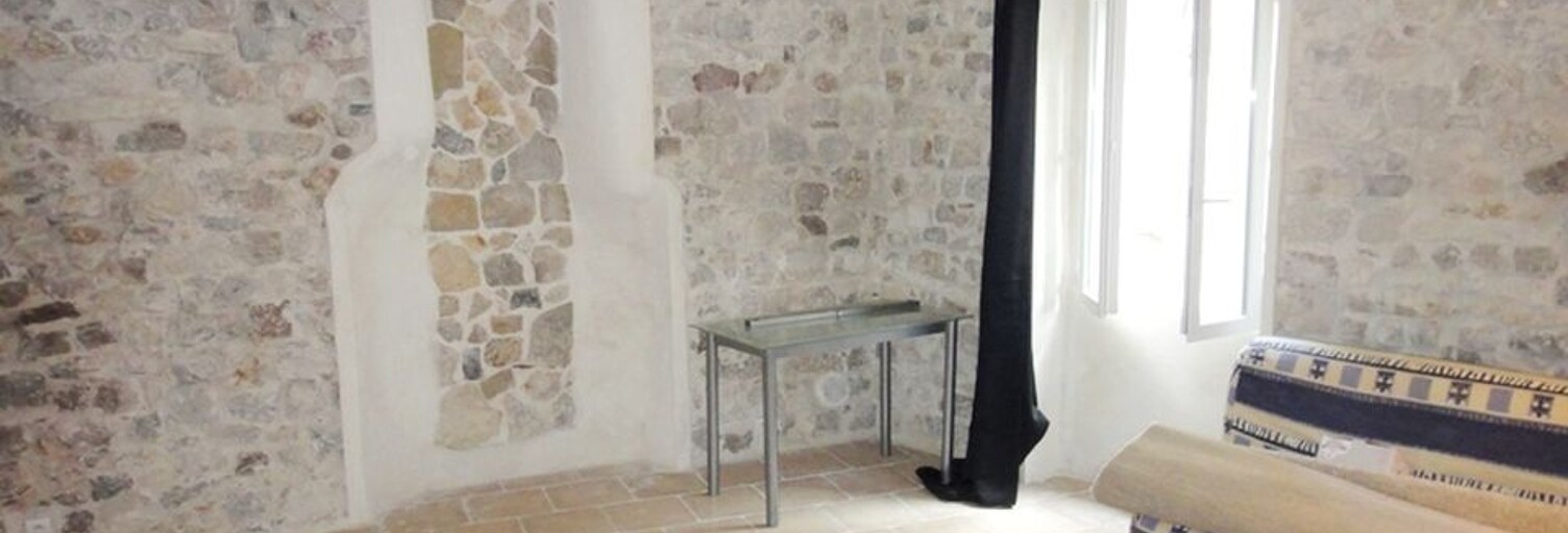 Appartement 2 Pièces 43 m² à louer à Saint-Martin-de-Pallières (83560)