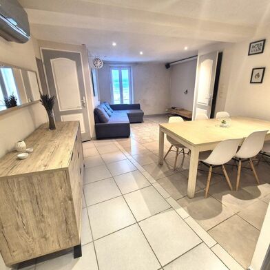 Appartement 3 pièces 750 €