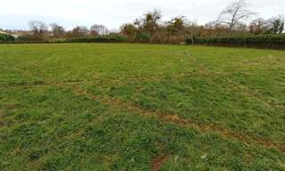 Terrain  3608 m² à vendre à Le Mayet-de-Montagne (03250)