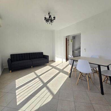 Appartement 3 pièces 920 €