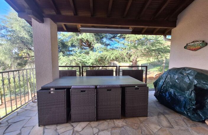 Belle maison unique avec jusqu'à 6 chambres, , 3 terrasse, garage,piscine, grand jardin de 2 280m2. Idéal pour une chambre d'hôtes — photo 4