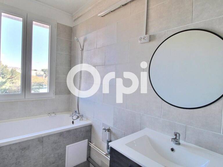 APPARTEMENT T3 TRAVERSANT - DERNIER ETAGE - 13010 MARSEILLE - LA SAUVAGERE - — photo 1