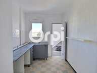 APPARTEMENT T3 TRAVERSANT - DERNIER ETAGE - 13010 MARSEILLE - LA SAUVAGERE - — photo 4