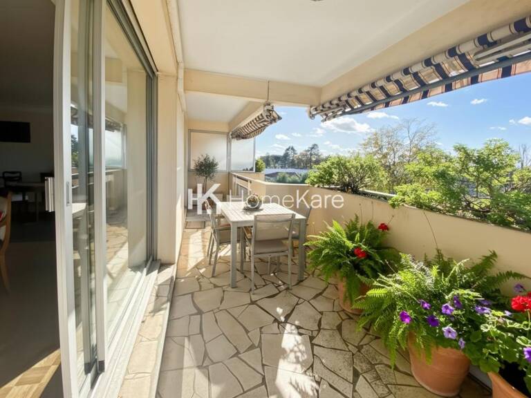 BEL APPARTEMENT DE 134 M2 AVEC BALCONS - ASCENSEUR - STATIONNEME — photo 1