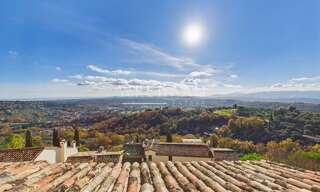 Maison 5 Pièces 135 m² à vendre à Châteauneuf-Grasse (06740)