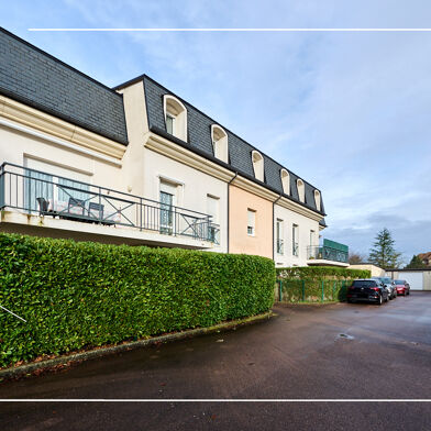 Appartement 3 pièces 243800 €