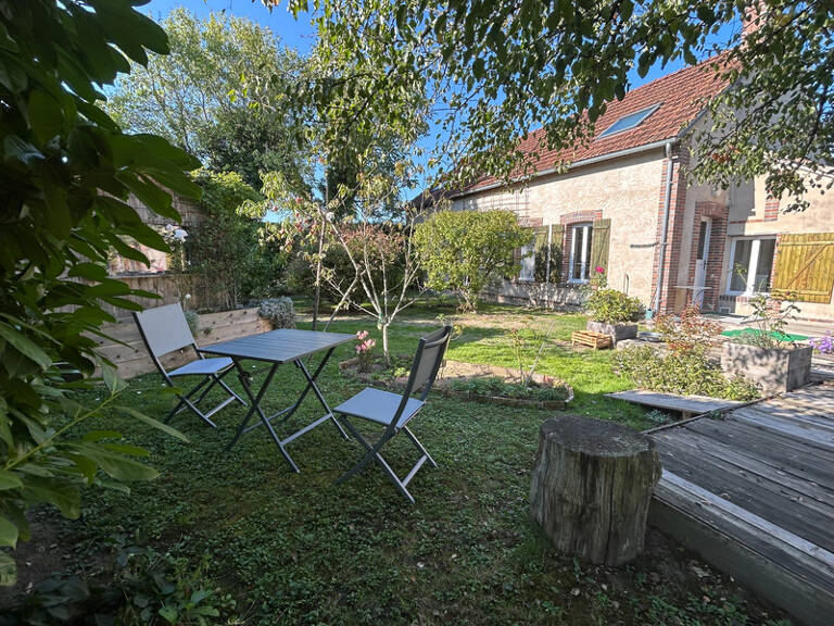 Propriété de charme sur 2 300 m² de terrain arboré sans vis-à-vis offrant calme espace et potentiel exceptionnel CHAMPCEVRAIS (89) — photo 1