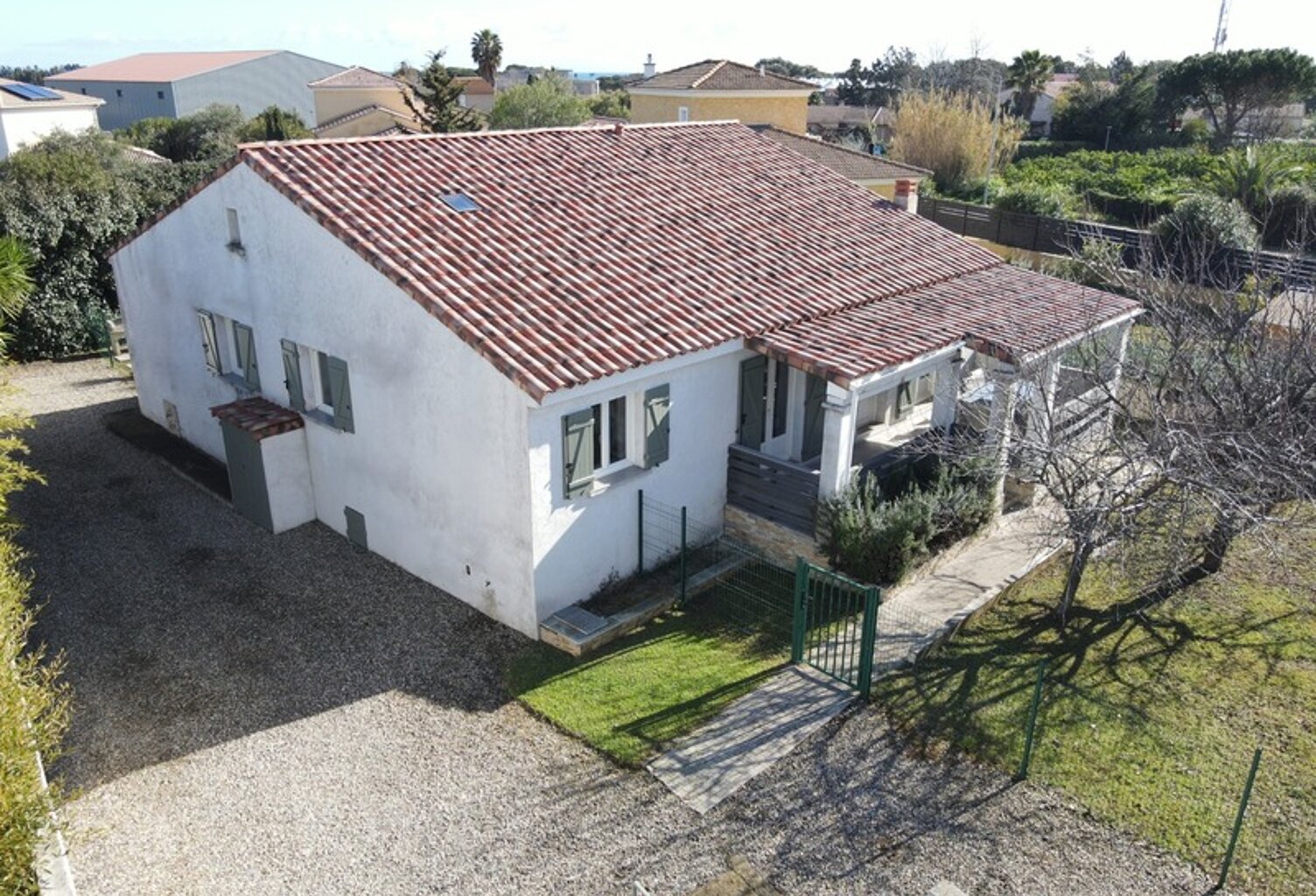 Maison de plain-pied de 144 m2 au total, 2 maisons indépendantes, jardins, terrasses, parking, sans vis-à-vis et proche des commerces à FOLELLI, Haute Corse (20) — photo 1