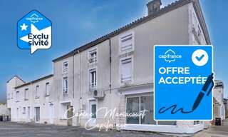 Immeuble  221 m² à vendre à La Crèche (79260)