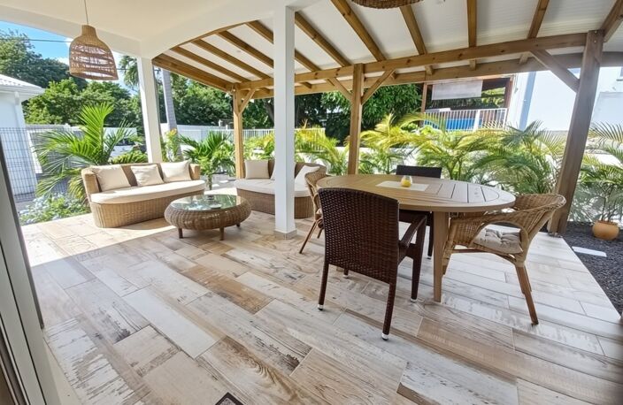 Villa premium T3 & son T2 à vendre à SAINTE ANNE Bourg (971) Guadeloupe - — photo 2
