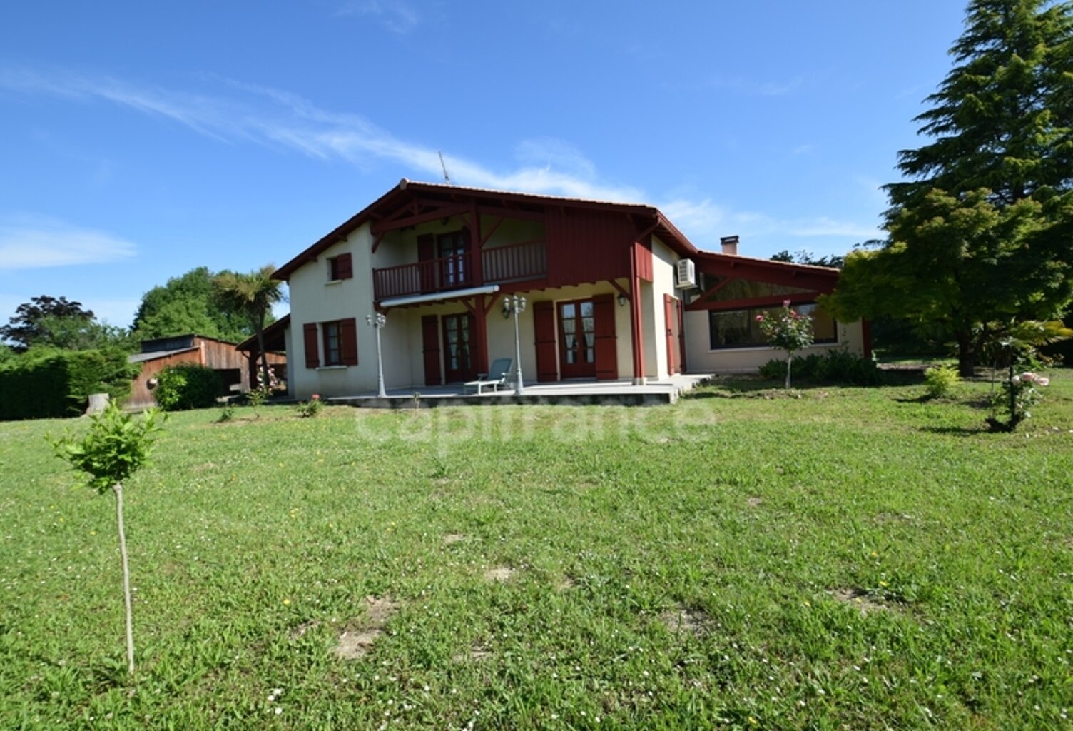 Maison 4 chambres - garage - dépendances - terrain clos 7079m2 à MARMANDE (47) — photo 1