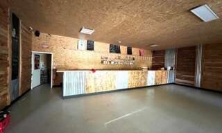 Commerce 4 Pièces 529 m² à vendre à Saintes (17100)