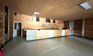Commerce 4 Pièces 529 m² à vendre à Saintes (17100)