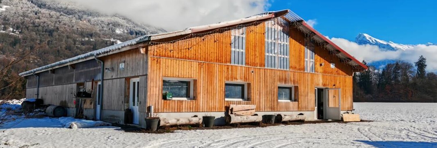 Local industriel  400 m² à vendre à La Rivière-Enverse (74440)