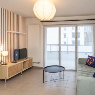 Appartement 2 pièces 1052 €