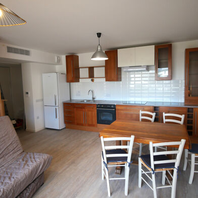 Appartement 3 pièces 880 €