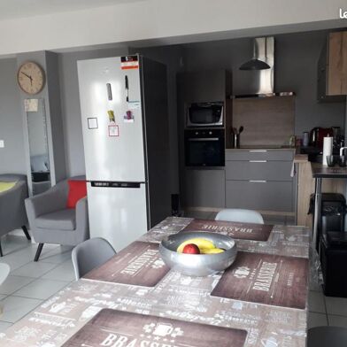 Appartement 3 pièces 860 €