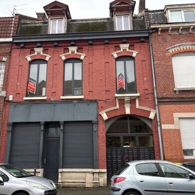 Immeuble  289380 €