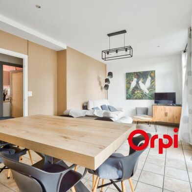 Appartement 5 pièces 230000 €