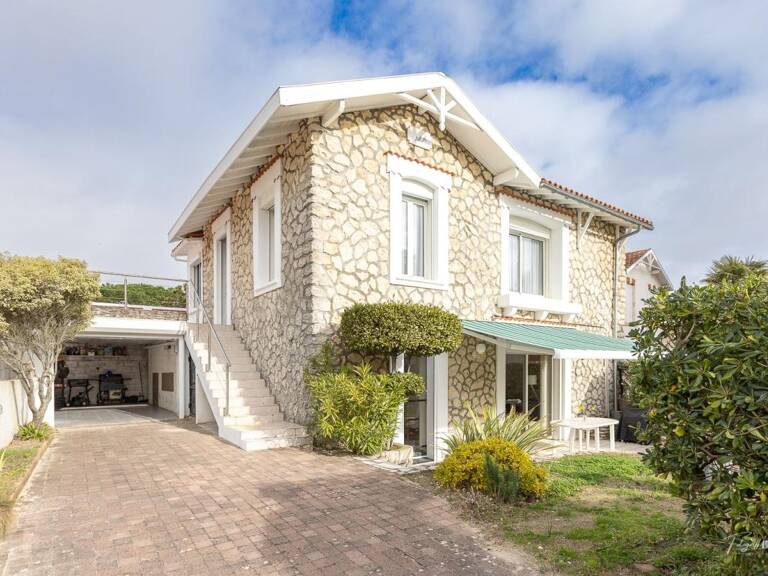 Maison À Vendre — photo 1
