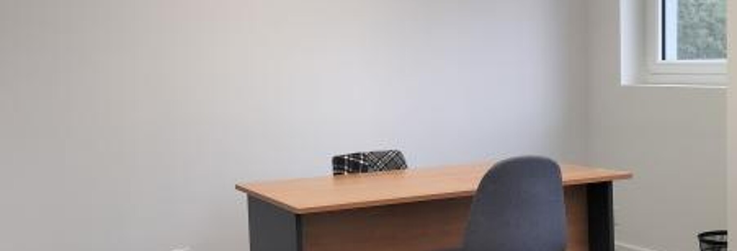 Bureau   m² à louer à Séné (56860)