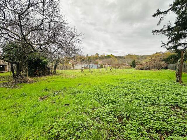Rieux-Volvestre – Terrain constructible 1 320 m² – Beau potentiel — photo du bien