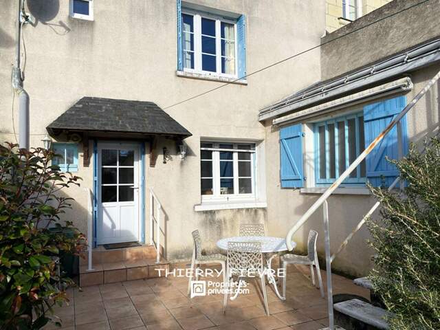 A VENDRE - 37140 CHOUZÉ SUR LOIRE  Maison de  village avec vue Loire de 110 m2 — photo du bien
