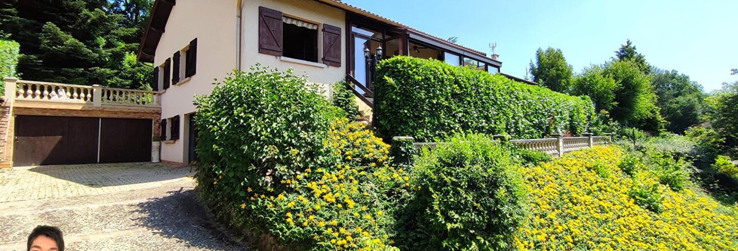 Maison 7 Pièces 140 m² à vendre à Thizy-les-Bourgs (69240)