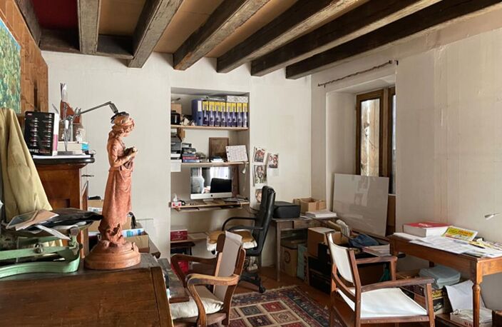 Maison Sainte Solange 7 pièce(s) 280 m2 sur terrain de  845 m² — photo 3