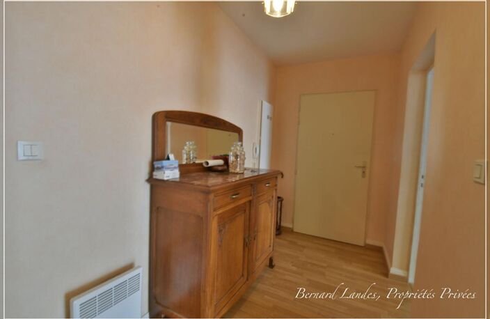 APPARTEMENT DE TYPE4 - DAX CENTRE HISTORIQUE — photo 4