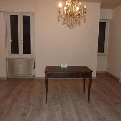 Maison 6 pièces 221540 €