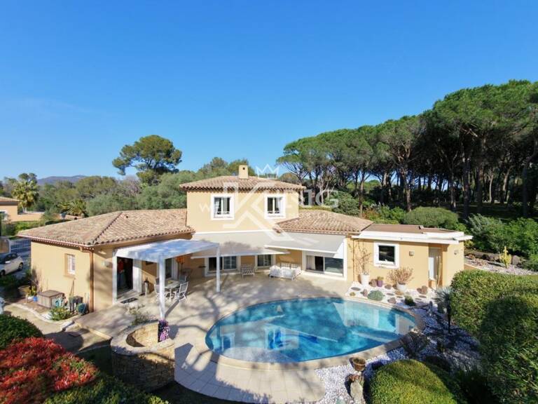 Saint Raphael à deux pas des commerces dans un domaine de prestige — photo 1