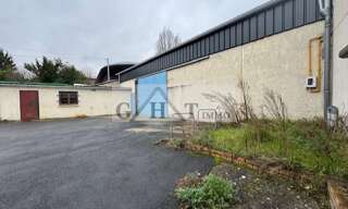 Local industriel  325 m² à louer à Neuilly-Plaisance (93360)