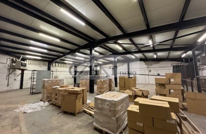 Cellule de Stockage 325 m² – Neuilly-Plaisance (A4) — photo 2