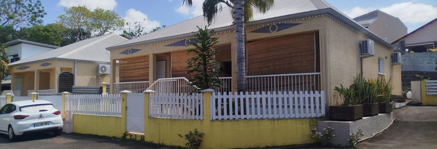 Maison 4 Pièces 110 m² à louer à Saint-Pierre (97432)