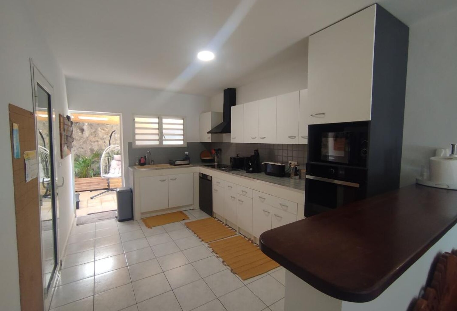 VILLA MEUBLEE de 110 m² - Ligne des Bambous - SAINT-PIERRE — photo 1