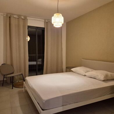 Appartement 2 pièces 990 €